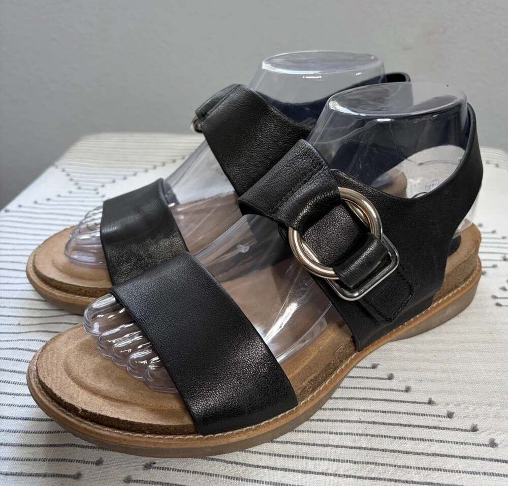 Sofft Bali Sandals Womens 7M Ankle Two Strap Casual Comfort Flats Leather Black
